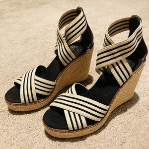 Tory Burch Frieda Black Ivory Stripe Espadrille Wedge Sandals. Size: 7